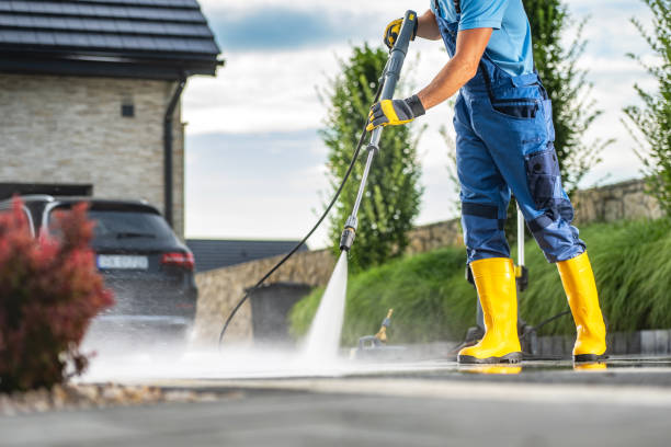 Best Driveway Pressure Washing  in East Peoria, IL